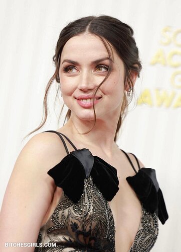 25476071986611905361343316685498324736 thumbnail