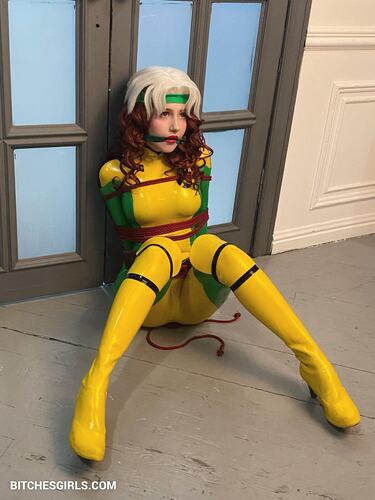 85300263012826502348576315852482503921 thumbnail