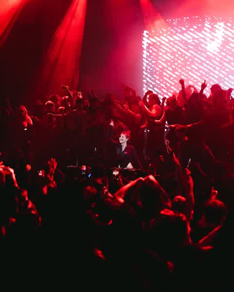 17b3e95e2a49dbb6704df670a0831bc6a856683c4e593a4e20f2a21a30ec267f thumbnail