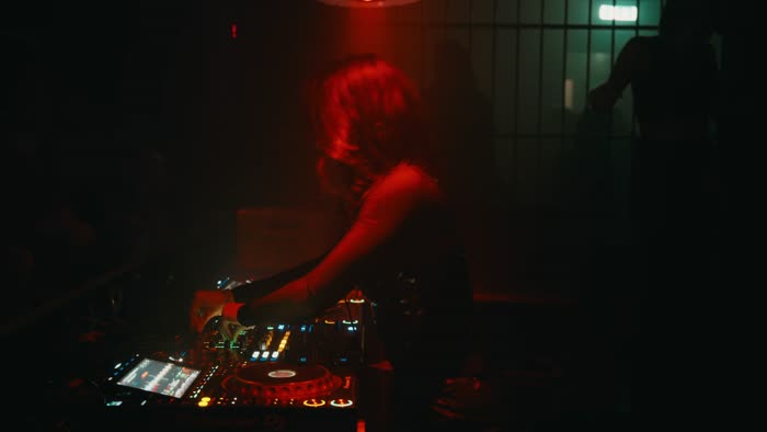 f9b3e1e86692bc53b54b2c3aec135d54f7bb02e4b2b621d1359054ed4720bdca thumbnail