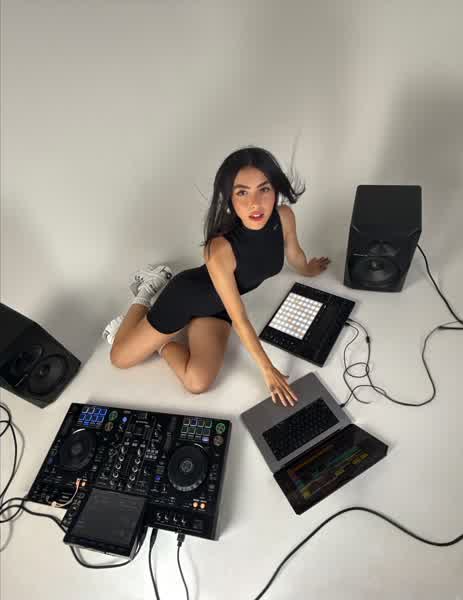 ae88f5d43effed427c56c909cc601ffdd744dcfb9136cb8f84cc8a7a09514974 thumbnail