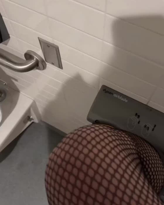 ac09a249de56f6d89acb520a3693be536f4865d0cf1cd8151bddfb18860f917b thumbnail