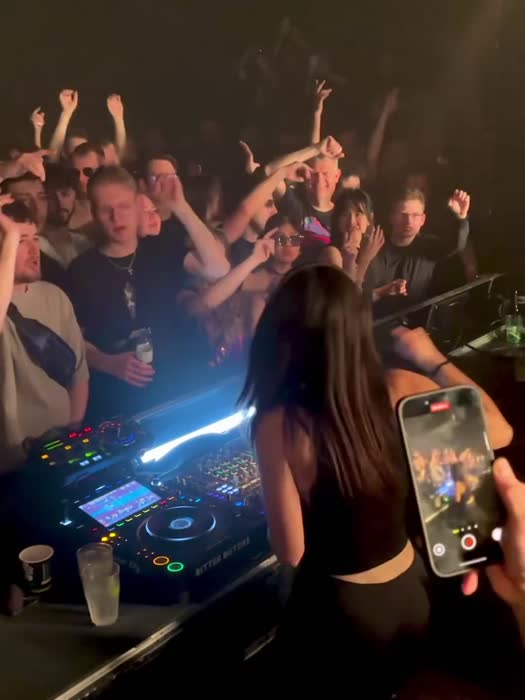 fea4ffdb4b66bf57550da0b3906590e62917ae622c7874d502d5c008486f2544 thumbnail