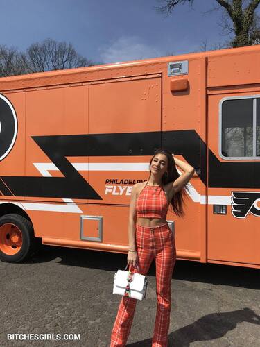 133446647852839869773415993155539300457 thumbnail