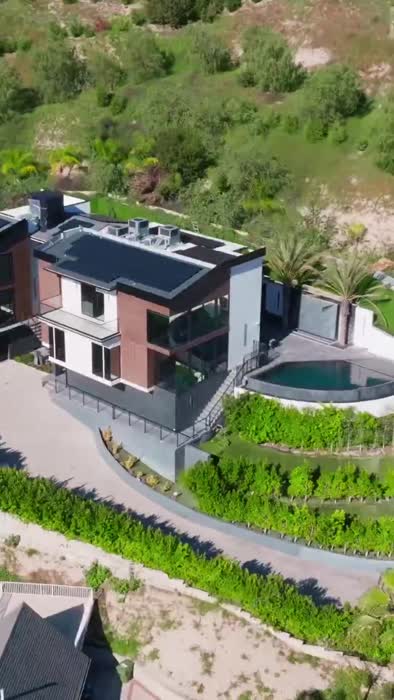 39fd0df94aa5c66a3050b2cf6d7fe37f9d0560fca95adcbe0b51f740ac6d0a64 thumbnail