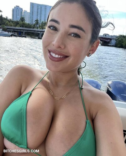 238057451367711487419457331616484271978 thumbnail