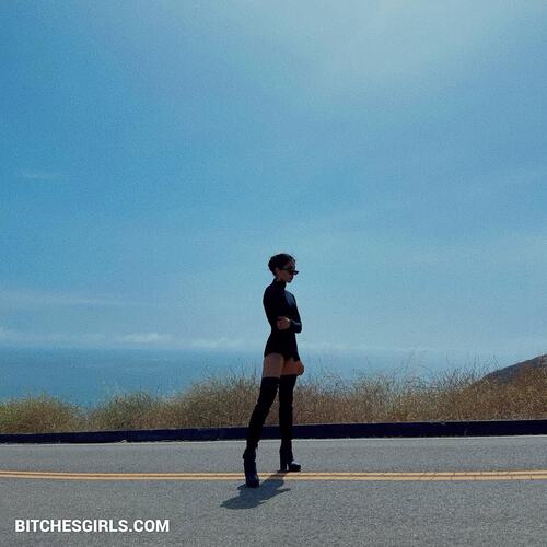 190449870511391364669347428535627467619 thumbnail