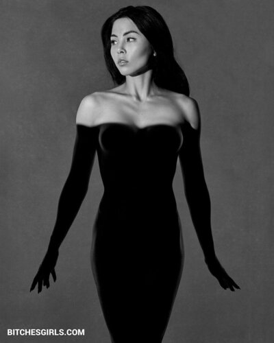 242052670247782796568708374587399345817 thumbnail