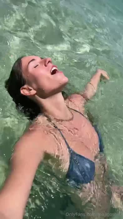 6b7cc4608bc2ce17dcac87a26b9806ca7f13c4179a9fda44f4dfc787a7b8c719 thumbnail