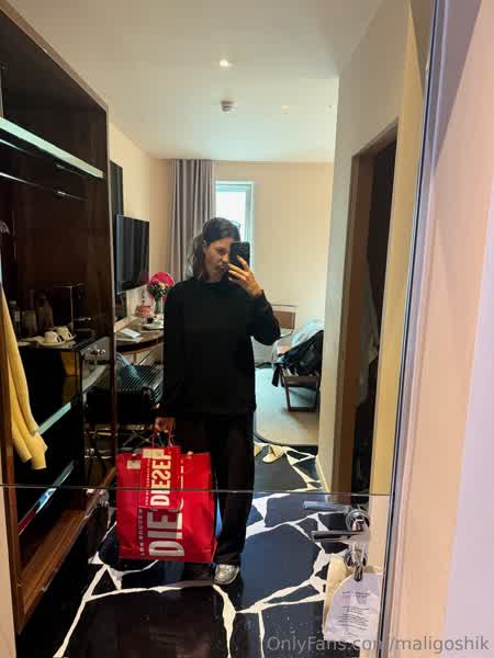 8ddf1c57acf93810bceb0990797036009d6f3dd5adcbc1623119e4f6b806784c thumbnail