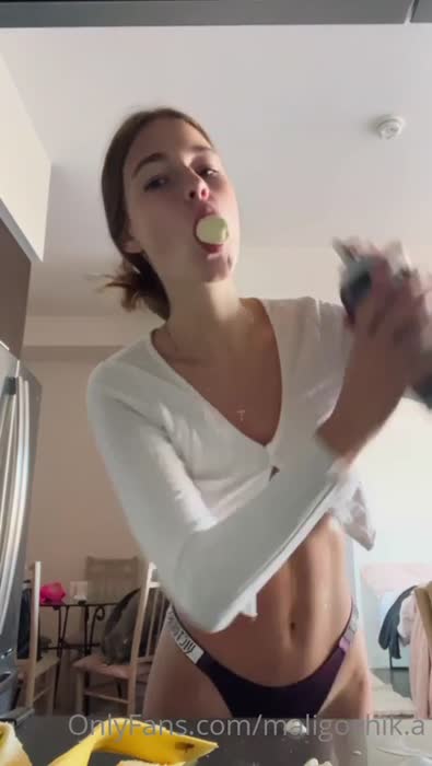 90bef4129d1b8760e12424362e2ccbb214700d976121488241b35a63b8febc57 thumbnail