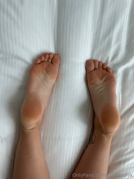 d4fb16edcb51649ad2b9bf09353bdd0619135589d5f6dff5c75e4e1ab7c4c3e7 thumbnail