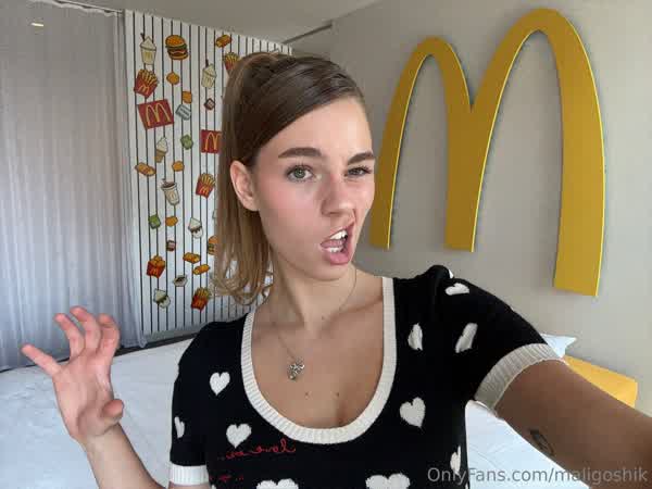 c2d5bd0f1a6d253a168c4fedf7651d2a30d2690d02c6579ad02847380de4de55 thumbnail