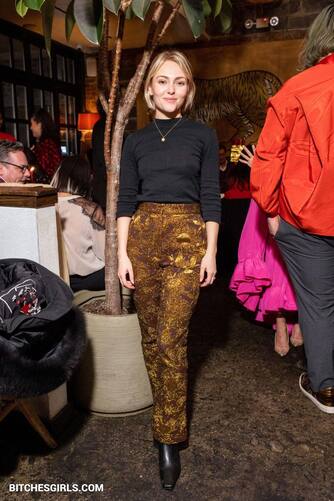 281941396641560881534406150942325305565 thumbnail