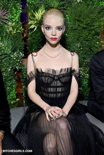 237933195163735444352698751799584315540 thumbnail