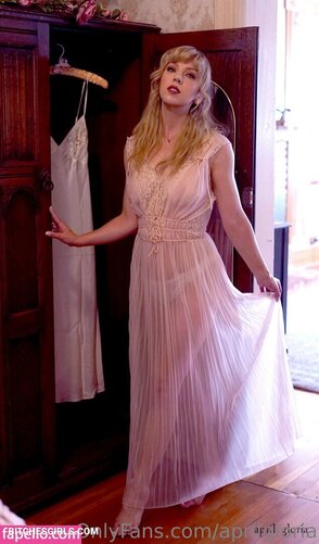 27883301975708554488793955138574405043 thumbnail