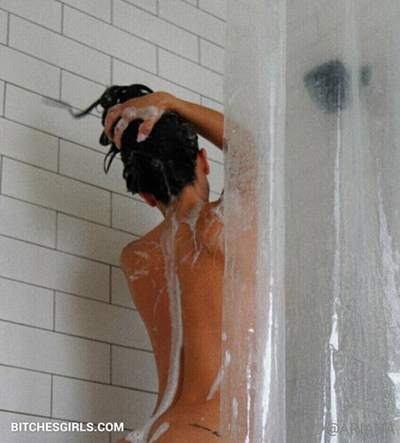 31028766430962469555622653014872835445 thumbnail