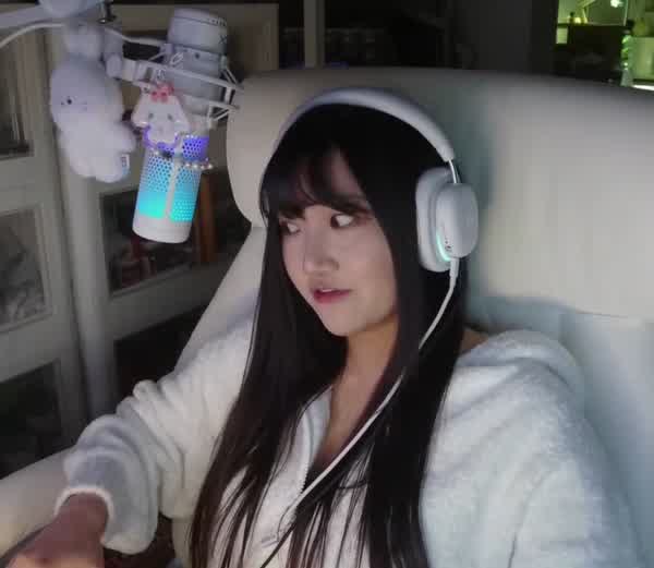 7c63972818657aa65d07dc7815b488d8a0c2f97b33c441a0fbd825491c636b47 thumbnail