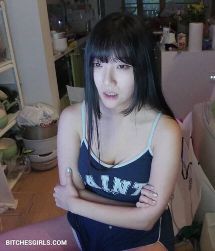 102417696048996733473600775177687004457 thumbnail