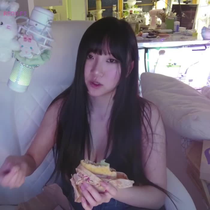 b9110cd1f821cfd3565a361be856b28f2c622fbf1945f47d8a9147889477fb50 thumbnail