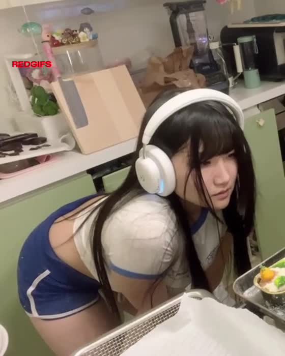 ee6b65e18a0a56aaec7f6d234fbba30b2fe9d961344a944c3d461733b30f79a3 thumbnail