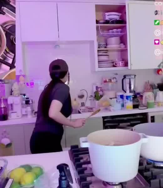 76e1b553d93226dd2352743ceecb571de045f1b4ccb569545a7206fa0b83bb87 thumbnail