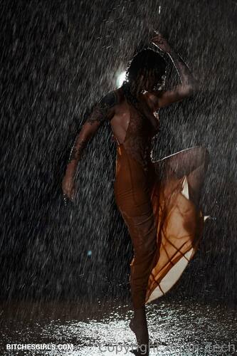 106790492464171419686444180283916017379 thumbnail