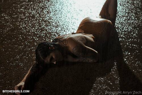 246103795046924724101446570094579541240 thumbnail