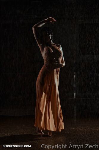 297624552627409451315839113443902973278 thumbnail