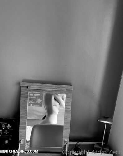 150586197728641463195706409781081858474 thumbnail