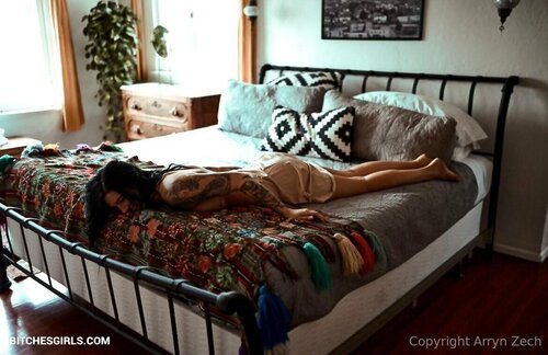 134558210778367763566334491388789447634 thumbnail