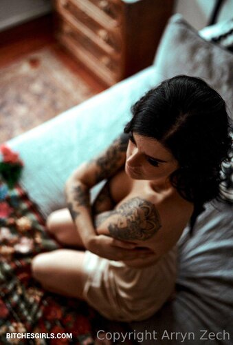 202446942937229794242147873582753053108 thumbnail