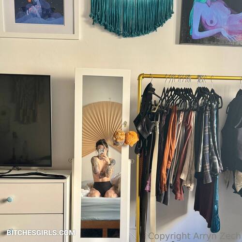 Rooster Teeth Cosplay Nudes - Arryn Zech Cosplay Leaked Nudes