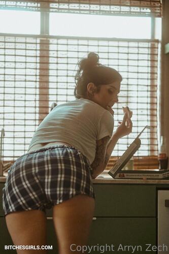 273369044890262387473798439289344839402 thumbnail