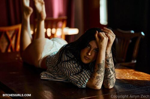 198173280383479619300690901008021464243 thumbnail