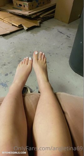 270904564262565131630217175765966187554 thumbnail