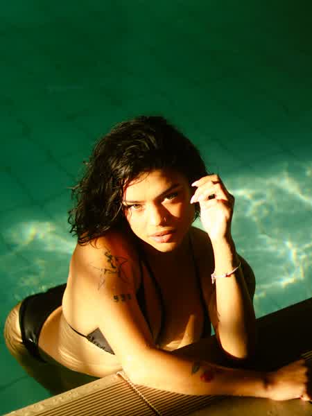 4f9fac6afb071146daa306be8d7e4bf97f444e5d5bab4a9df7232eb013d4d8d9 thumbnail