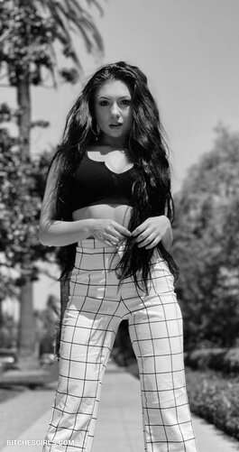 187418433455539365232121339152075628709 thumbnail