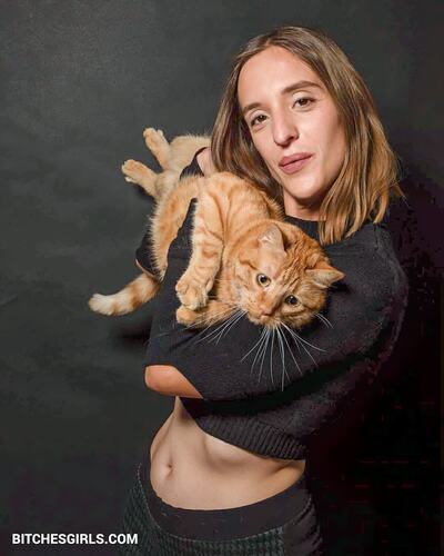 15261849084041510079463241311811819202 thumbnail