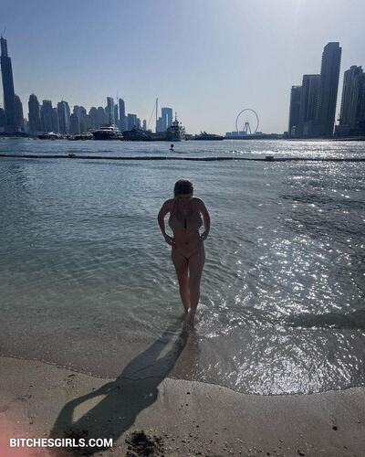 332624886014640502112721169860552364807 thumbnail