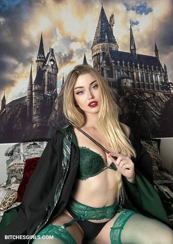 Ashton Birdie Cosplay Porn - Ashton Blaise Whitty Onlyfans Leaked Nude Photo