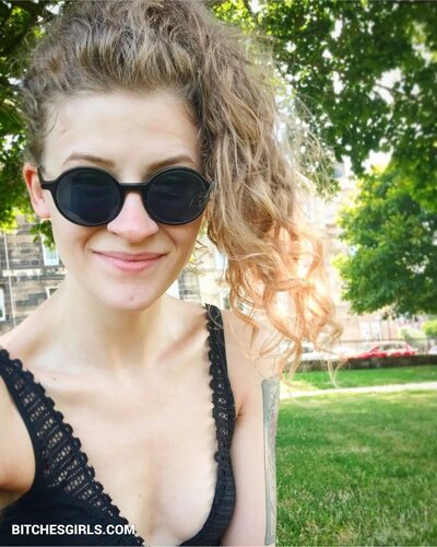 120154431630081467671984194944111238699 thumbnail