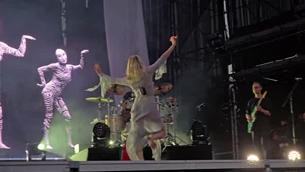 639347a6cd6505a4cf454756b492a05ce6426291f92b27d039e2bd7f92f8de27 thumbnail