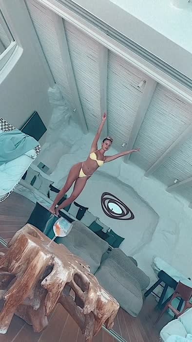 Barzomer Bar Zomer Nude Israeli Babe - Barzomerbarzomer Instagram Videos