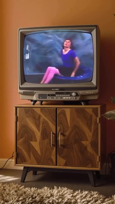 Bebahan Blonde Twitch - Bebahan British Porn Videos