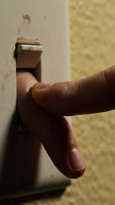 a1c6f7e23fc3edfea167688ef609c54dfbed373a16a0c7ce1882d5df5d3217d1 thumbnail