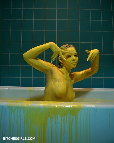 184420606166761007258898569254647828711 thumbnail