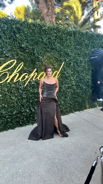 2940efe4de6a7842a967e496a52e5d630dba046455a7fa63068f26998edd45eb thumbnail