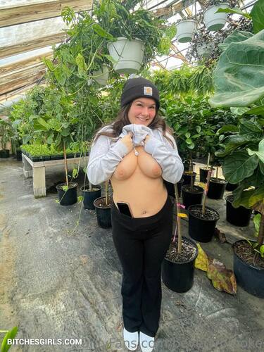 295584950430719230411033661177463218217 thumbnail