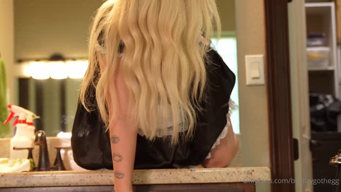 Leah Goth Titty - Bigtittygothegg Nude Videos